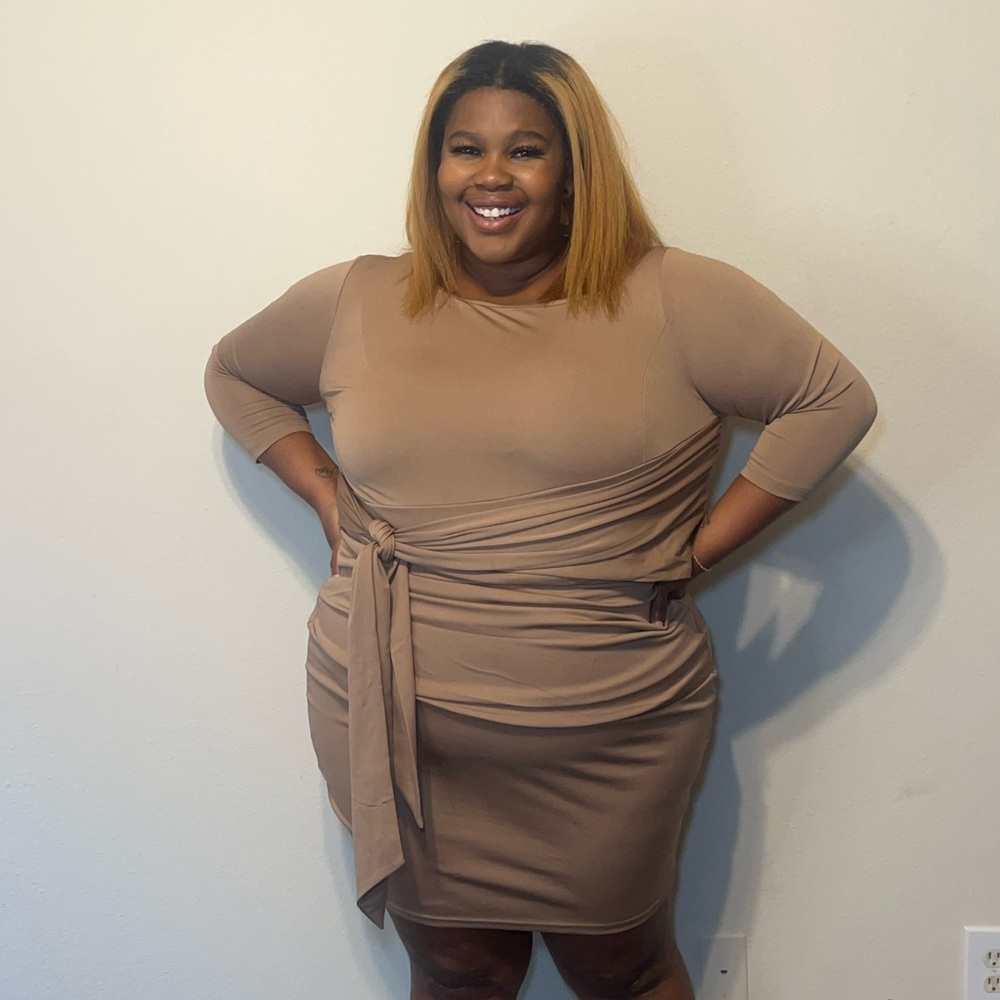 Plus Size Camel Ruched Asymmetrical Long Sleeves Pencil Midi Dress